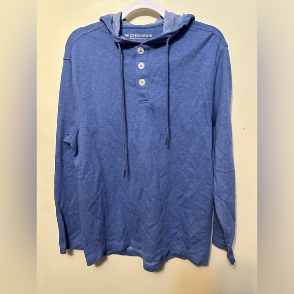 Mizzen+Main Other - Mizzen Main Light Blue Heather Fairway Hooded Henley Performance Stretch‎ Large